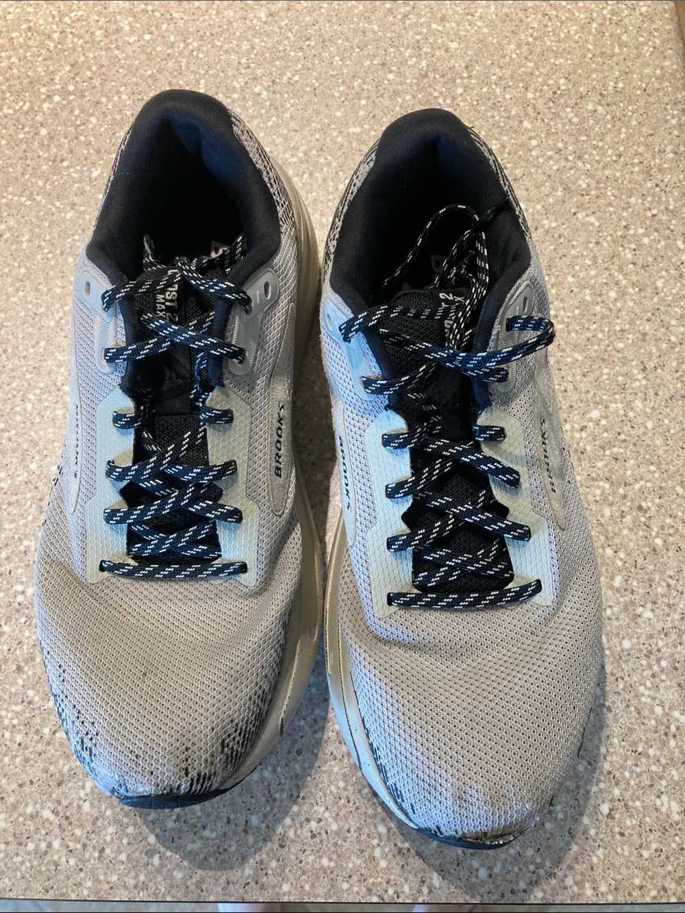 Brooks Men's Ghost Max 2, Tan and Black Running Shoes